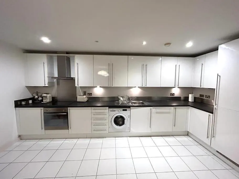 O2 Excel City Airport Apartment London United Kingdom
