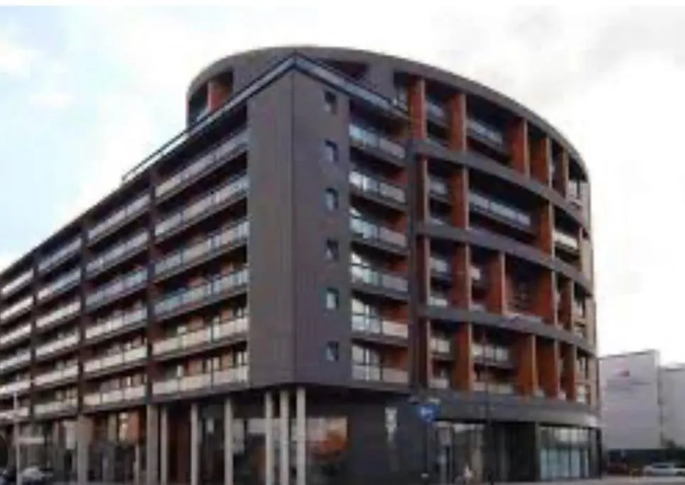 O2 Excel City Airport Apartment London